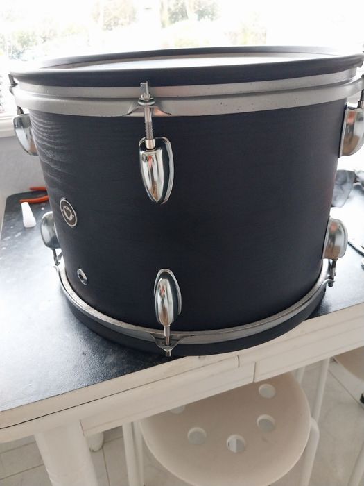 Vendo timbaloes para bateria ou claque