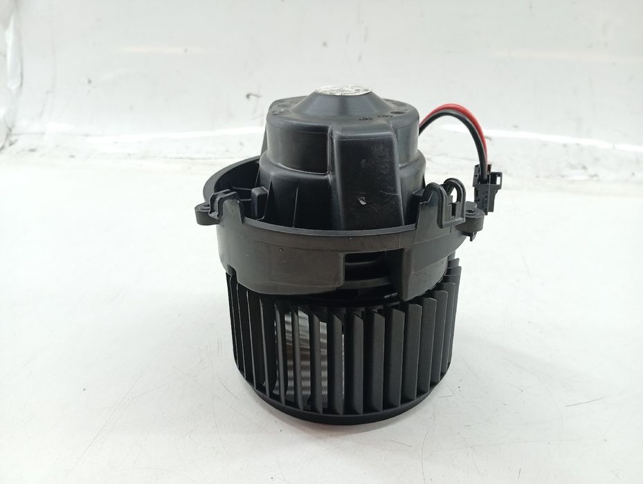 Motor de Sofagem - BMW 1 (F40) | 19 -