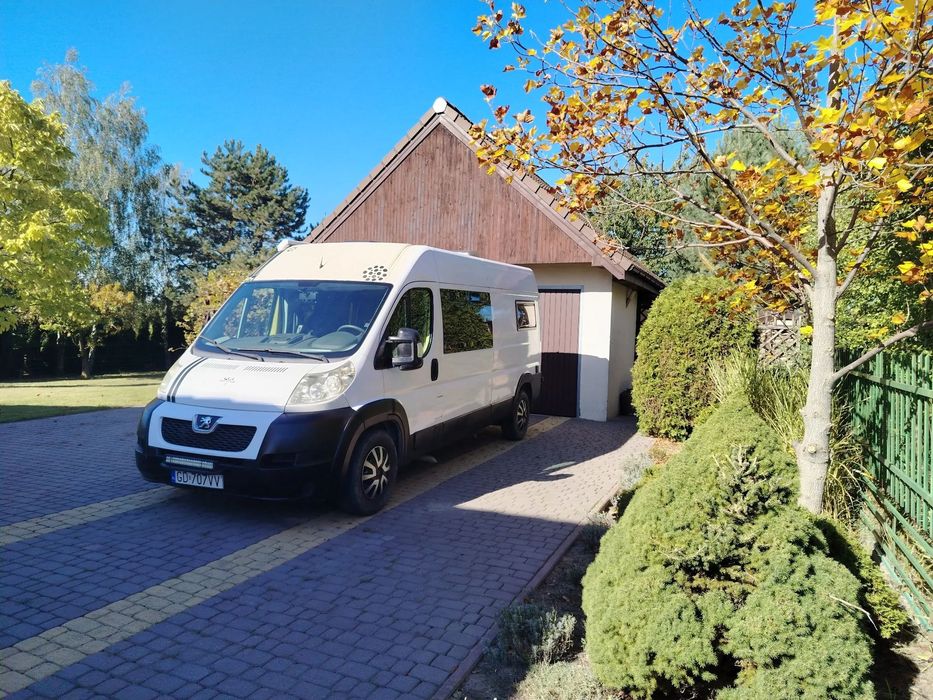 Peugeot BOXER kampervan  Peugeot Boxer 3,0 diesel 157 KM Kampervan 2-osobowy 2011 r