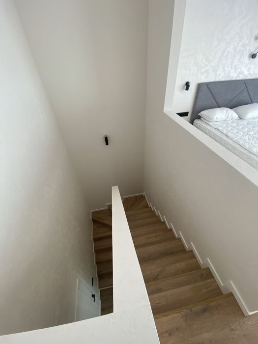 Оренда двоповерхової квартири з терасою, Комфорт Таун, Березняки