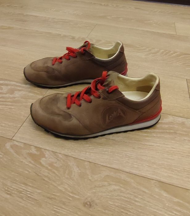 Чоловічі кросівки Lowa