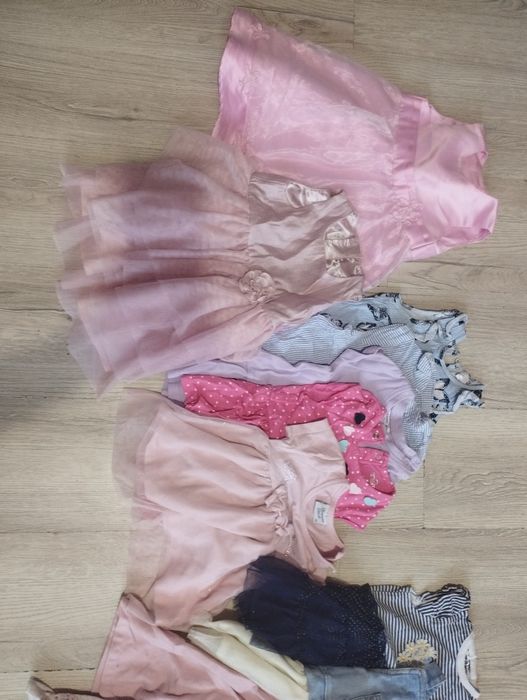 Duża paka ubrań dziewczyna rozmiar 80