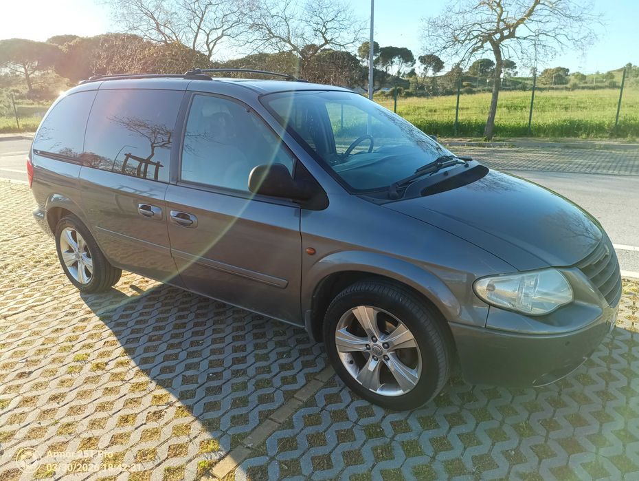 Chrysler Voyager 2.8 CRD 150 cv Automática 7lugares