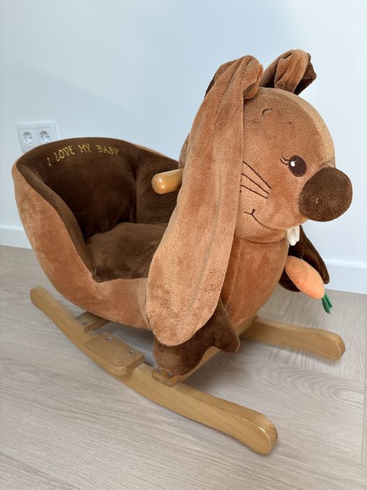 Coelho de balanço marca BabyGo
