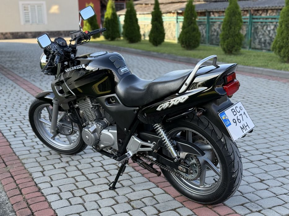 Honda CB500 у відмінному технічному та візуальному стані