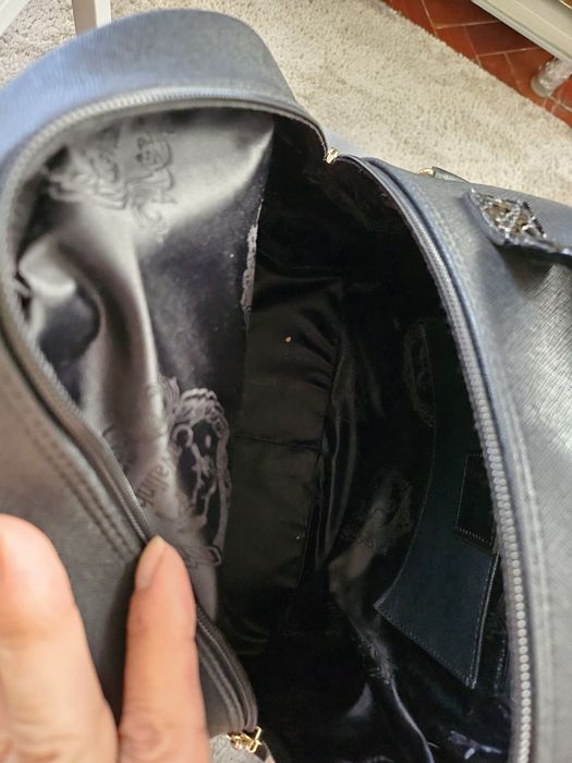 Mochila preta marca Cavalinho