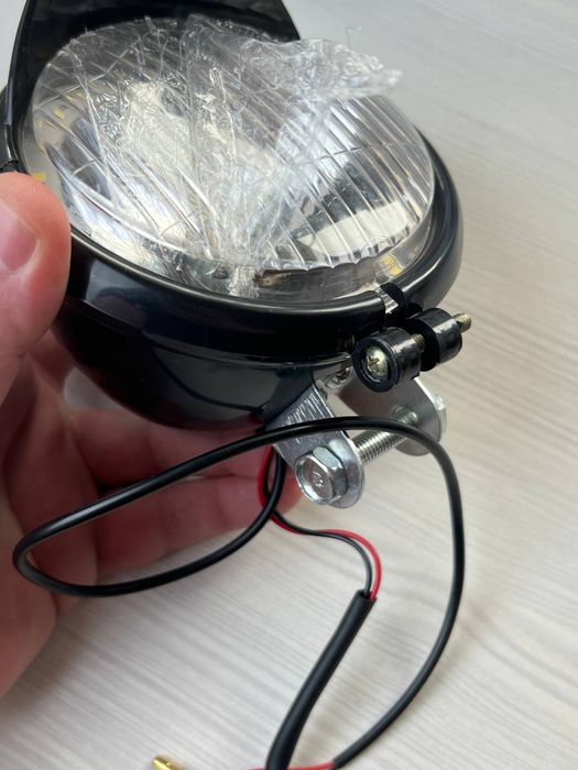 Універсальна кругла LED-фара GOOFIT (12V, 3.5W)