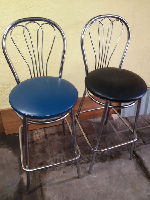 Продам барні стільці б/у