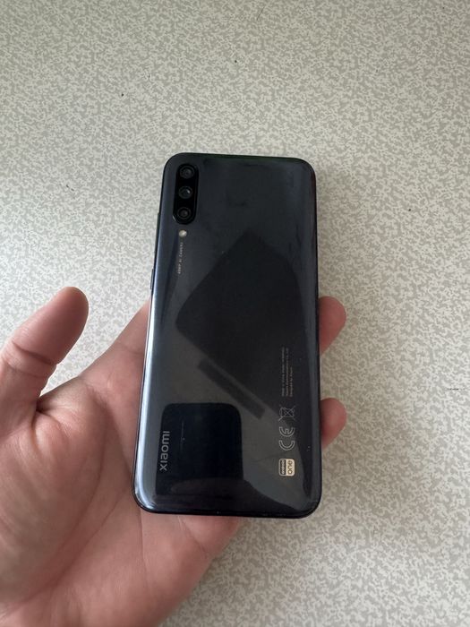 Продам xiaoma mi a3 4/64