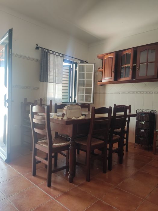 T2 + 1  95m2 úteis 163m2 brutos