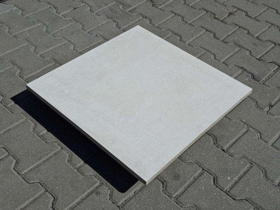 Gres tarasowy 20mm antypoślizgowy Cementum Ash 60x60x2cm gat.2