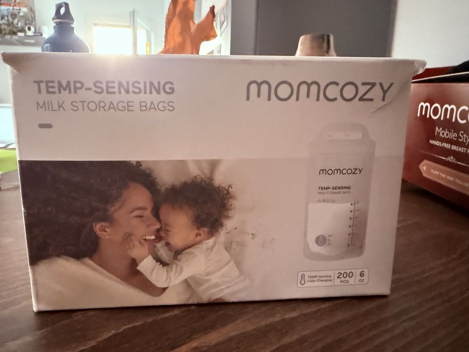 Bomba Tira-Leite Elétrica Momcozy Mobile Style M6 Dupla + Sacos Oferta
