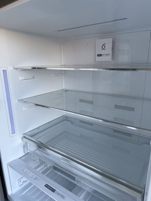 Холодильник Whirpool