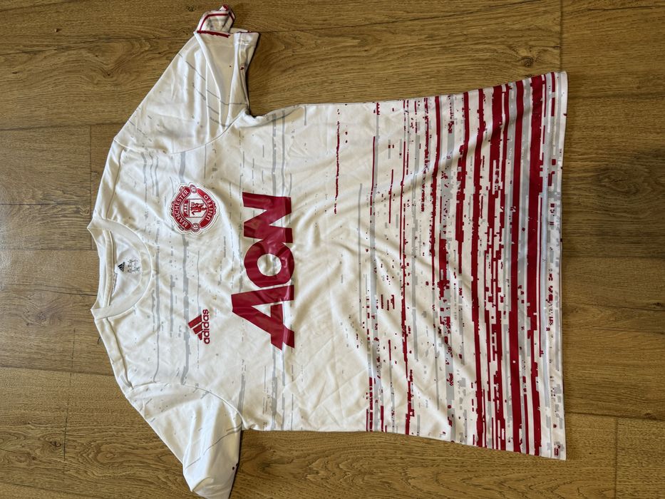 Футболка МЮ , колекційна, вишитий герб МЮ