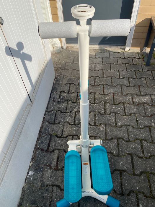 Stepper Machine with Arm Handles446906386330439681