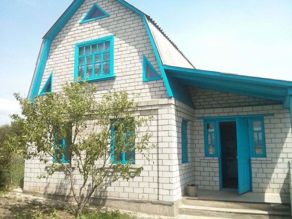 Продам доглянуту дачу в с. Бортники ( 12 км від Фастова ).