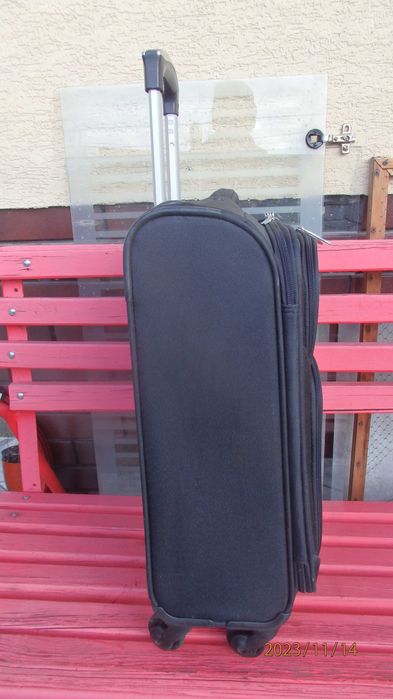 Walizka mała czArna OCHNIK