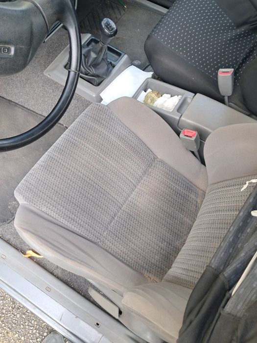 Opel campo 2.5 td  160 000 km 5 lugares