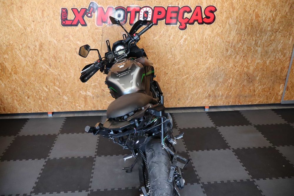 Kavasaki Versys 650 ano 2019 para peças.