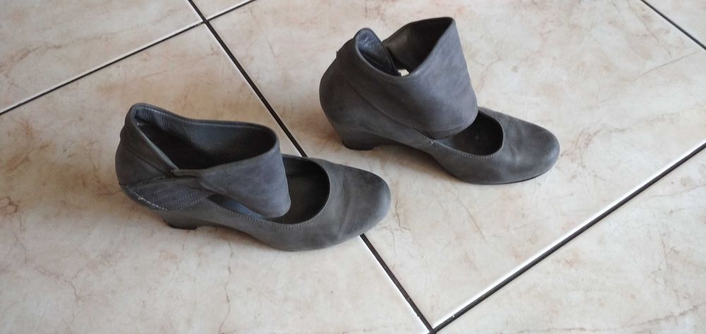 Sprzedam buty damskie, rozm. 38