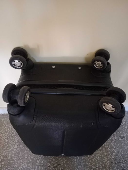 Walizka podróżna Ochnik 52cmx32cmx22cm