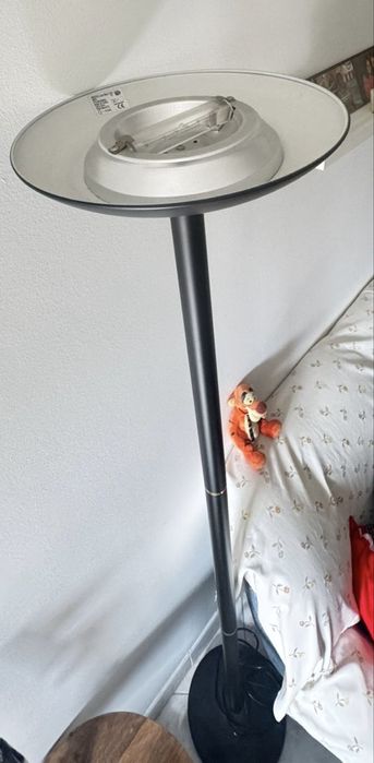 Candeeiro de pé para lampada em halogeneo