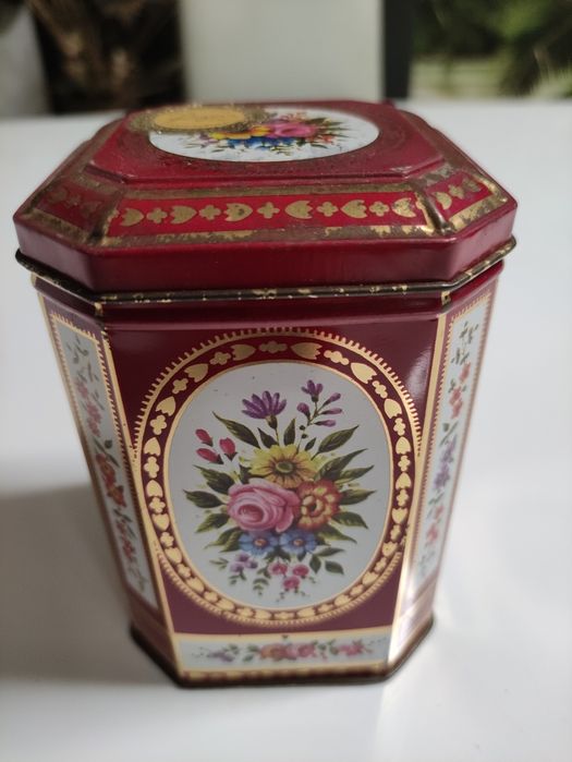 Antiga caixa de bombons REGINA