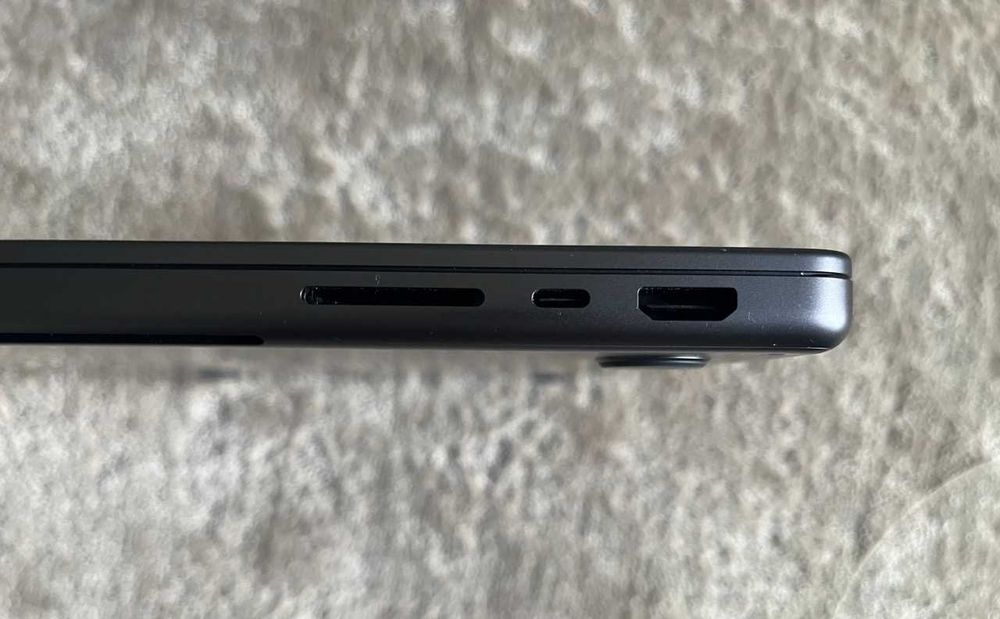 Macbook Pro M4 14' 2024 16 GB RAM 512 GB SSD