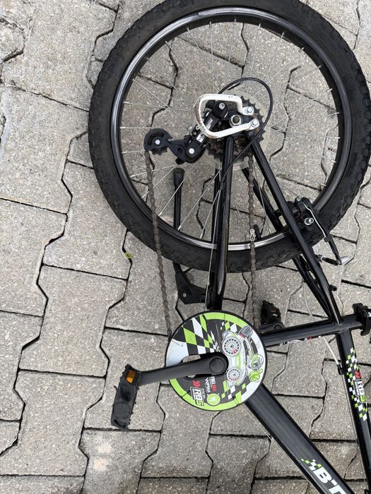 Bicicleta B’TWIN Roda 20 x 1,95
