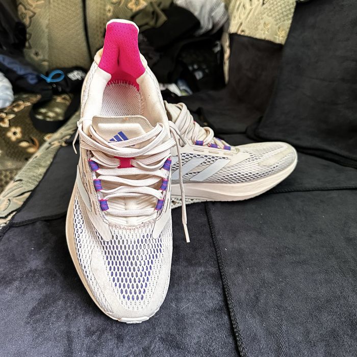 Кроссовки adidas 41-42