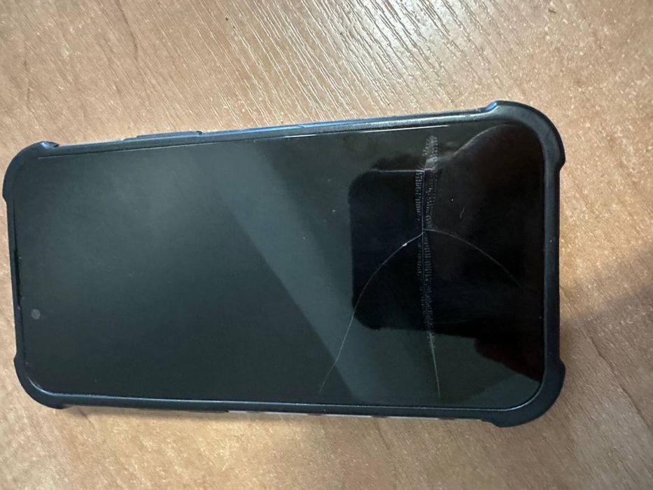 Iphone 13 mini bateria 86%