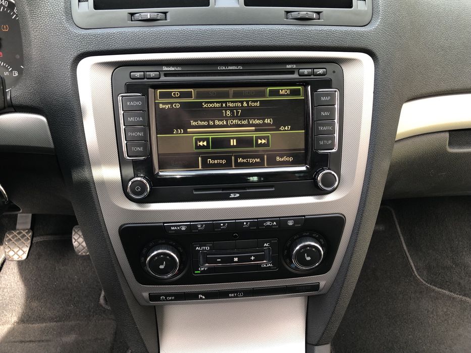 Магнітоли Columbus, Bolero, Swing для Skoda Octavia A5 A7 Passat B6 B7 B8