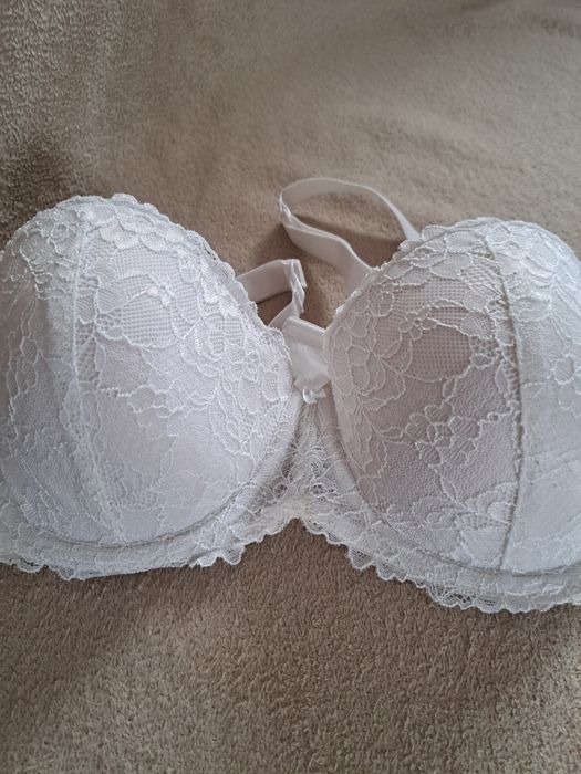 Biustonosz biały Esmara