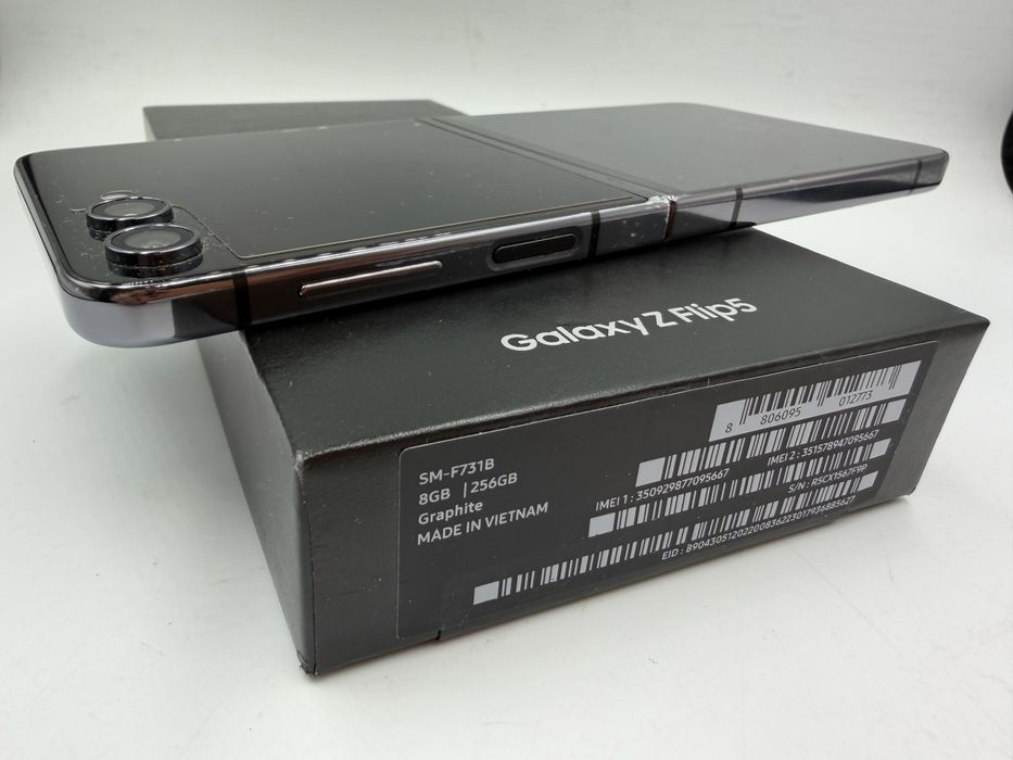 Składany smartfon Samsung Galaxy Z Flip 5, 8/256GB, bdb stan