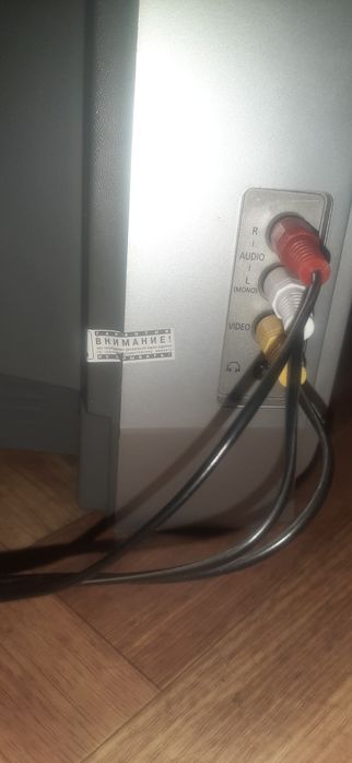 Тедевизор Samsung 54см+приставкаТ2
