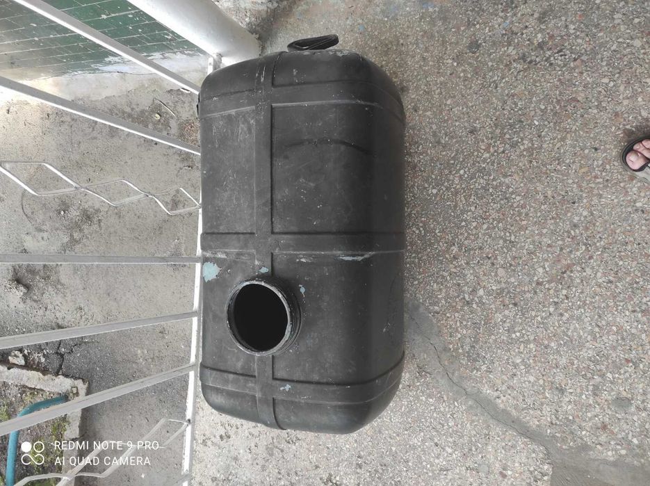 продам бак пластиковый 125 л