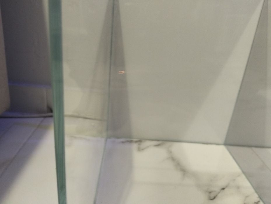Aquário 50x30x30 devido em 2 vidro extra claro
