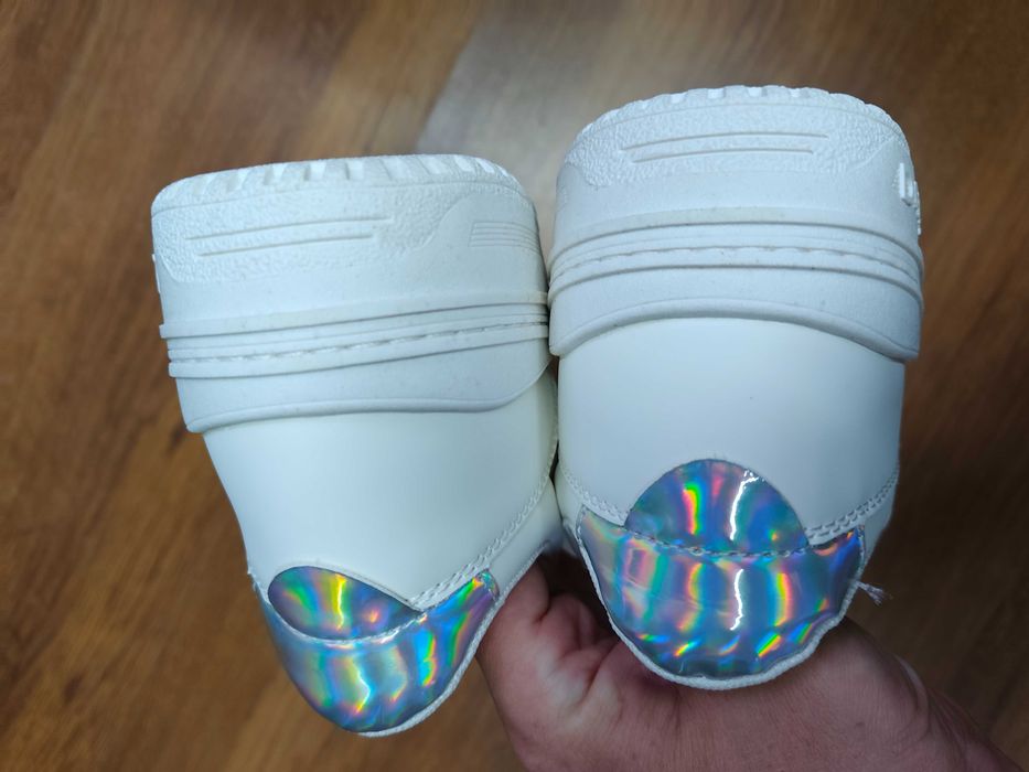 Trampki adidasy białe sneakersy Desigual 40