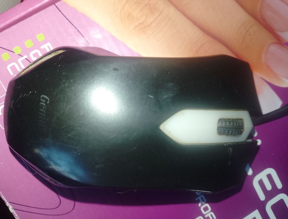 Продам мышку которая светится