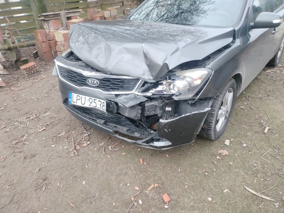 Kia Cee'd 2011 Kombi – USZKODZONA PRZODEM – Nowe: Sprzęgło, Hamulce, K