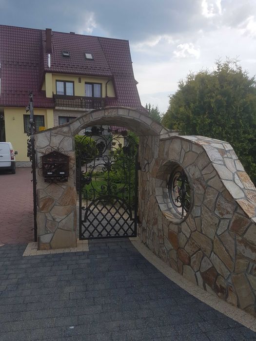 Ogrodzenia z kamienia