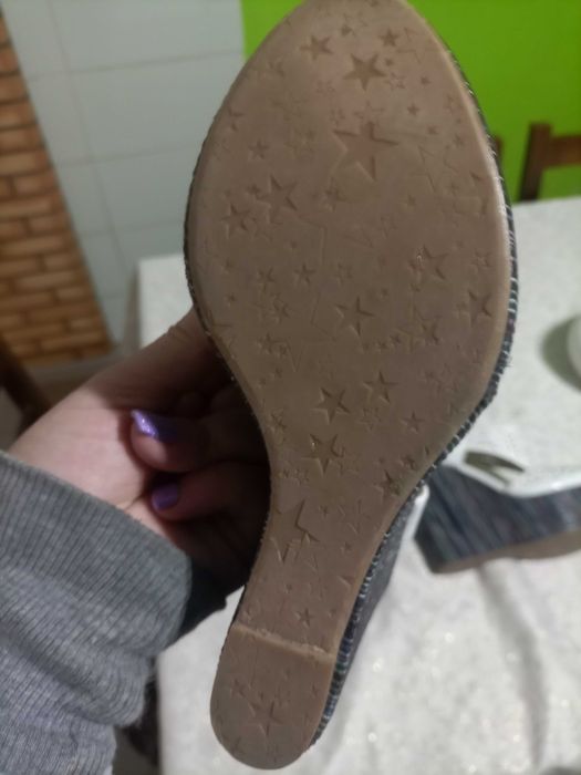 Sandáliausadas 1 vez