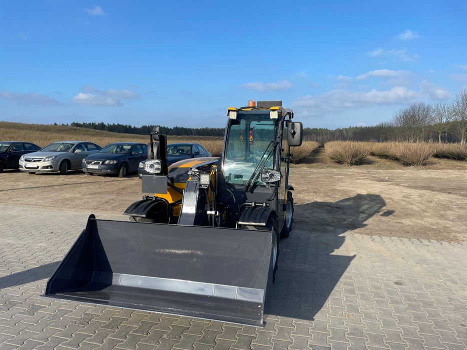 Ładowarka teleskopowa  Telehandler Gunter Grossmann GG613
