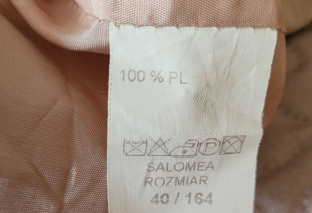 Beżowa damska garsonka