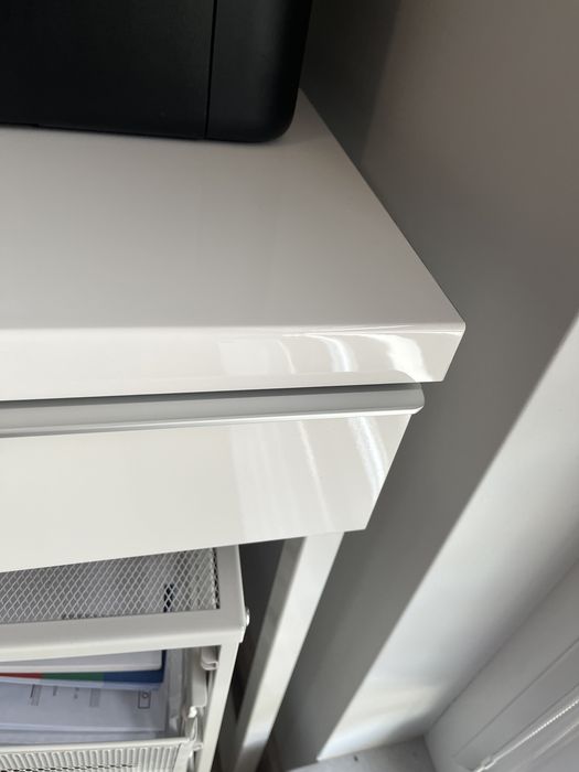 Biała konsola/biurko Ikea