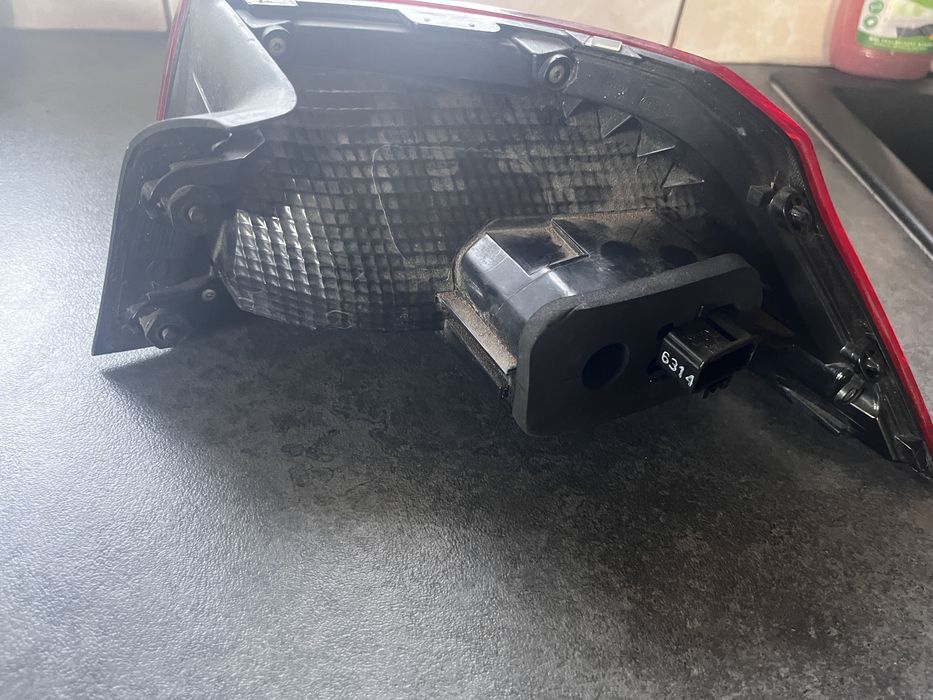 Tylnia lampa led Passat B 8 kombi