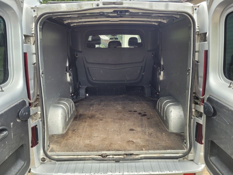 Opel Vivaro B 1.6cdti 140km long brygadowka 5osob