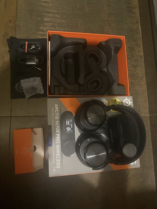 Бездротові навушникиSteelSeries Arctis Nova Pro Wireless Xbox