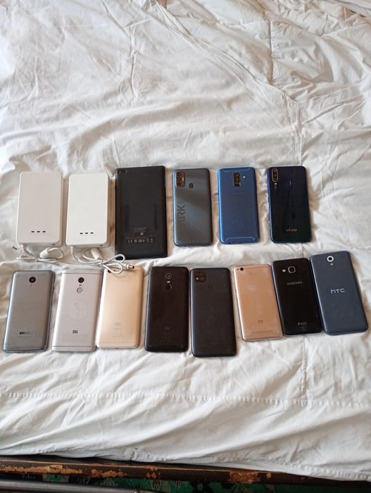 Продам  мобiльнi телефон.