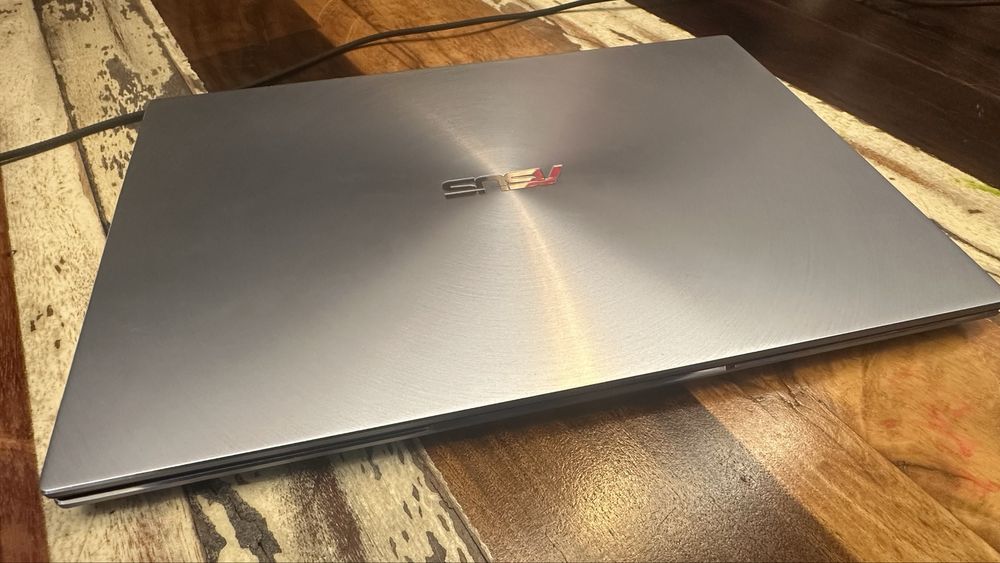 Asus Zenbook UM435D Ryzen 7 SSD